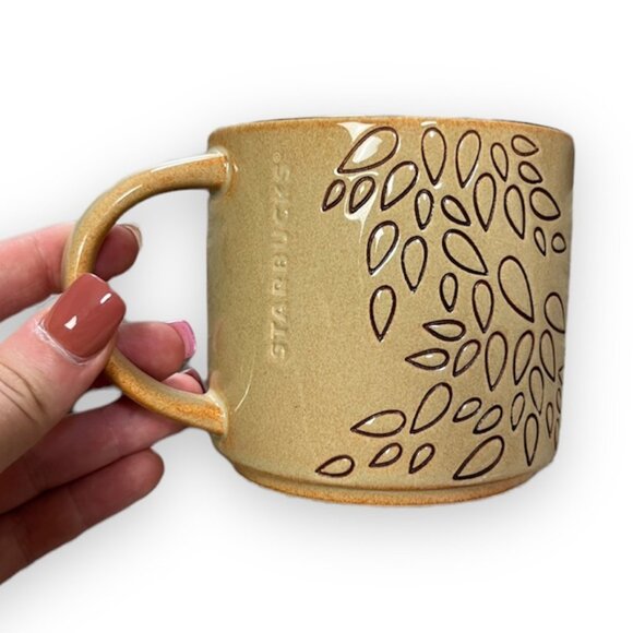 Starbucks 2013 Incised Leaf Stacking Mug Coffee Cup Tea Leaves Cream 14 FL OZ - Picture 1 of 10